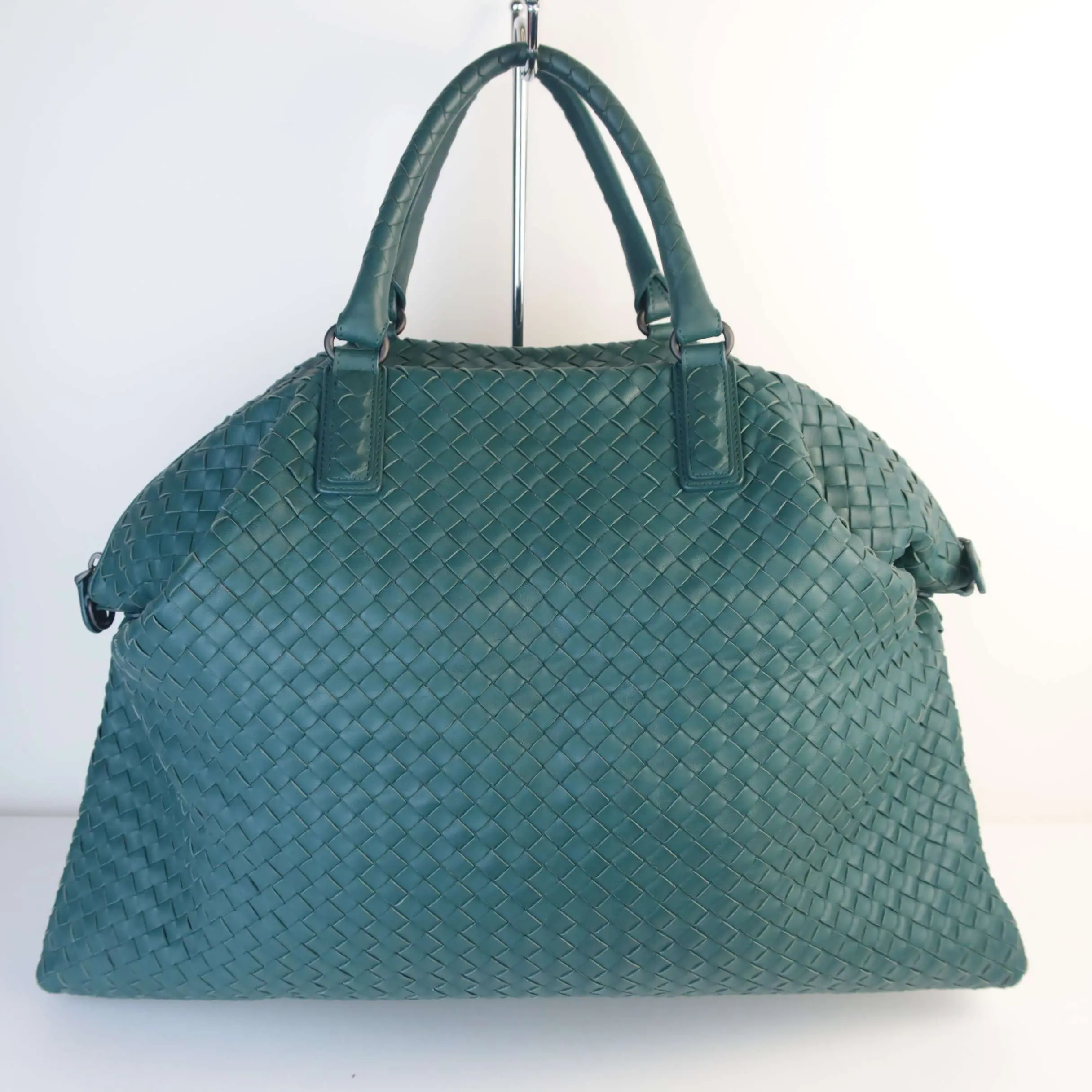Bottega Veneta Emerald Green Intrecciato Convertible Tote - Image 2