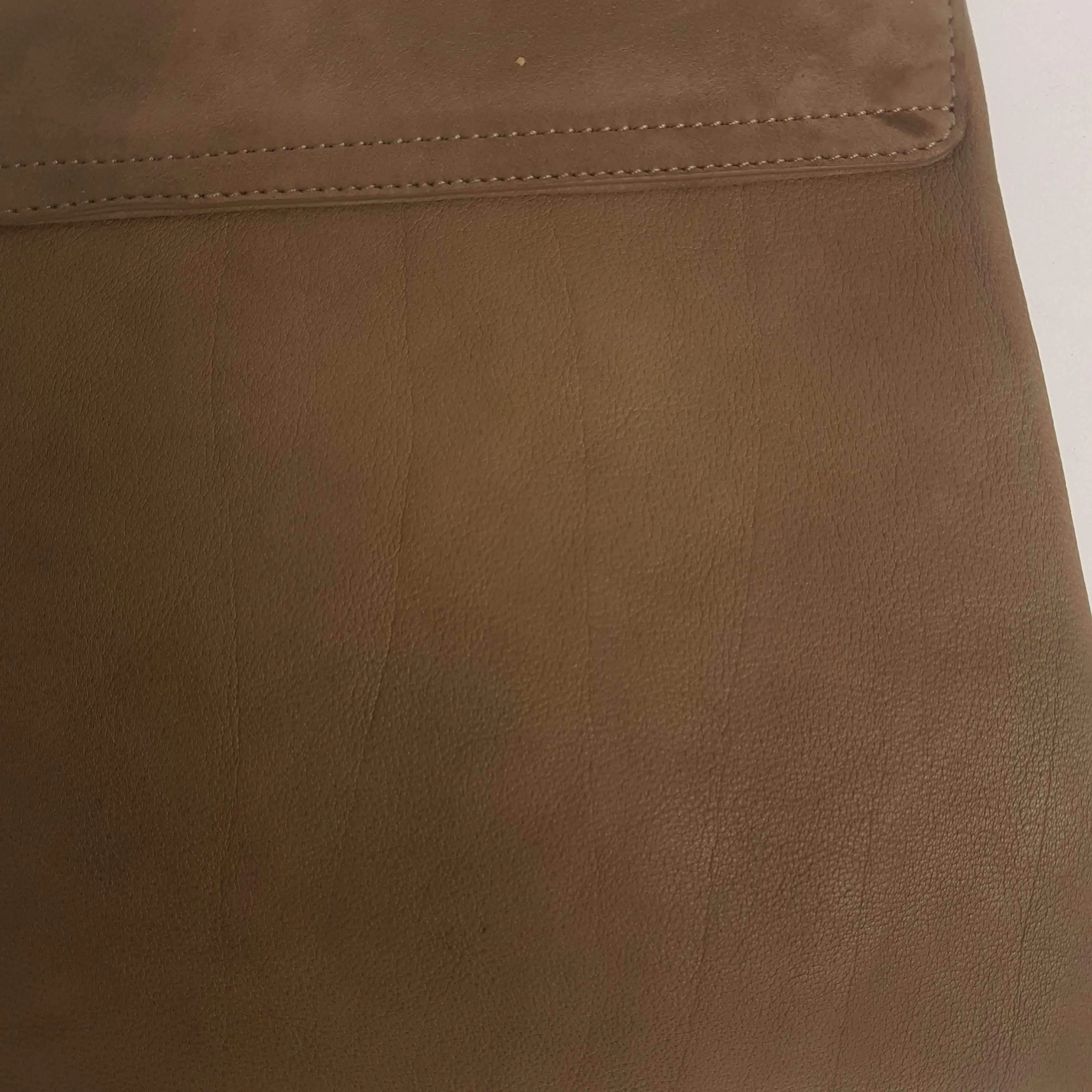 Iceberg Beige Leather Handbag with Chamois parts - Image 27