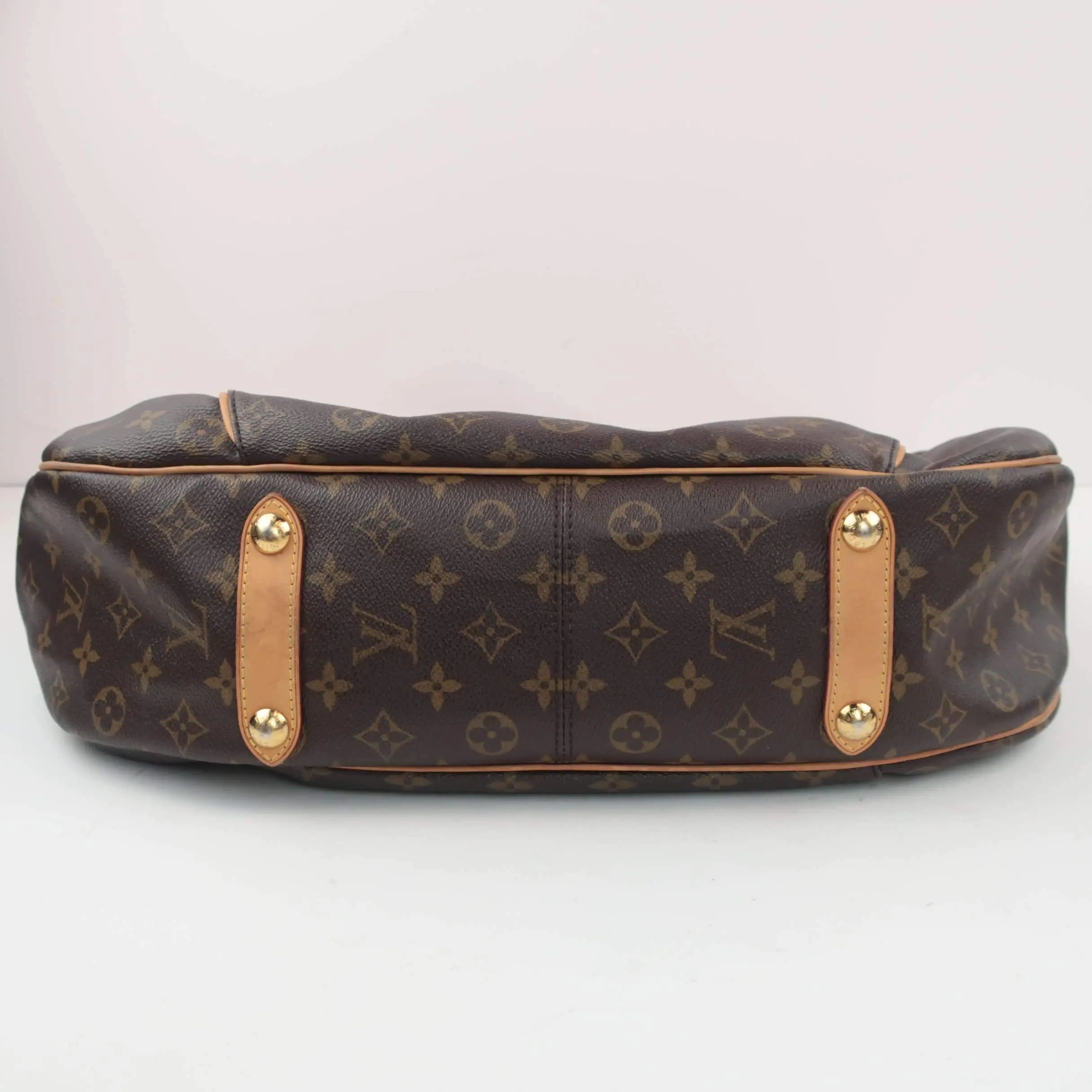 Louis Vuitton Monogram Canvas Galliera GM Bag - Image 5