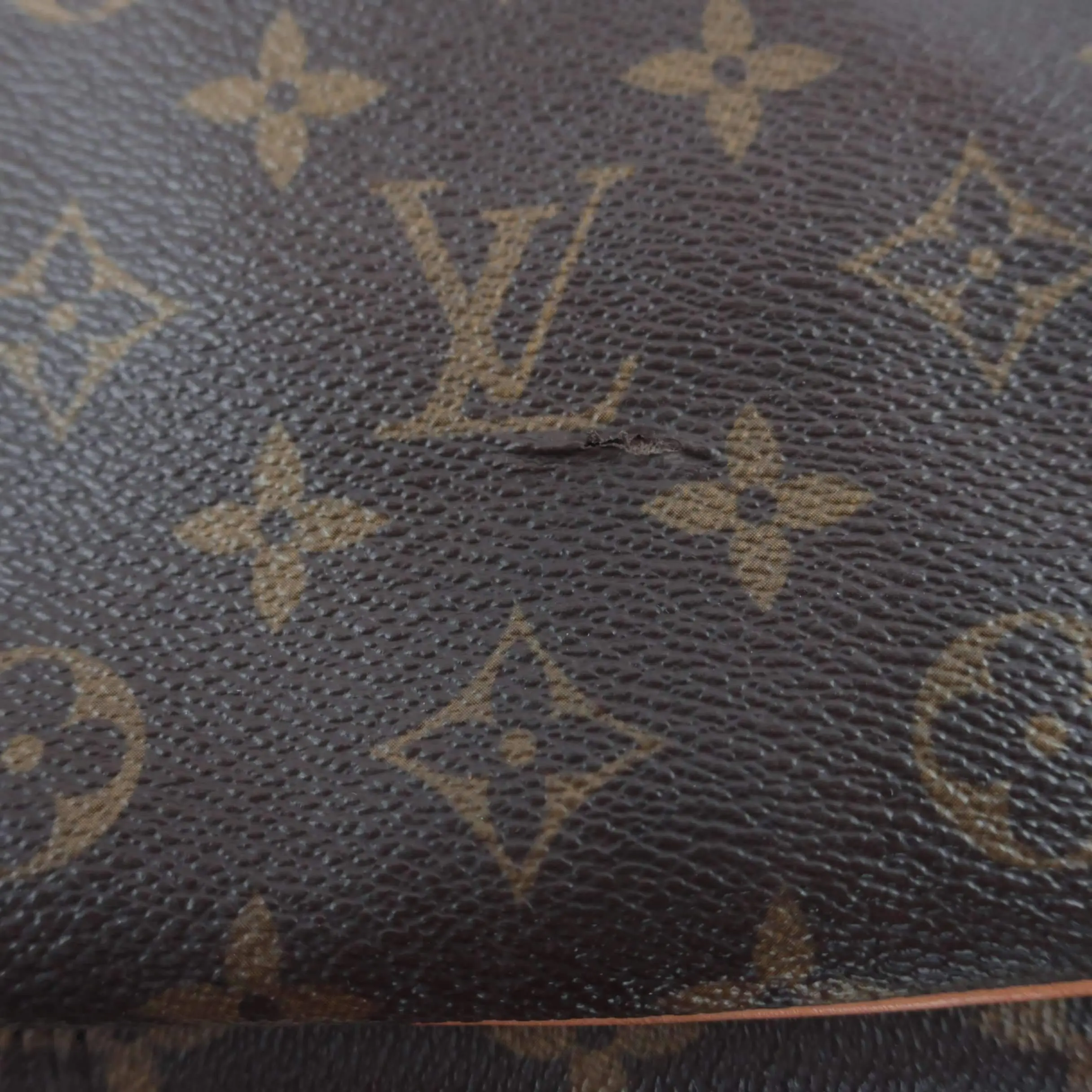 Louis Vuitton Monogram Canvas Galliera GM Bag - Image 8